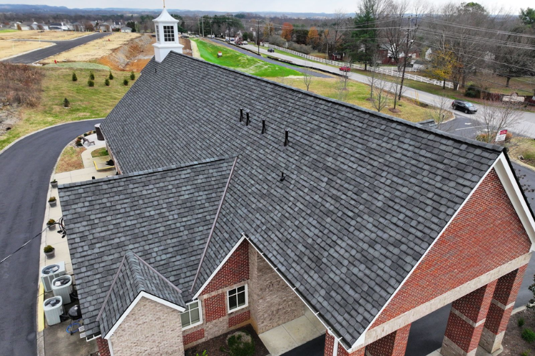 Asphalt shingle roof on a Gallatin home